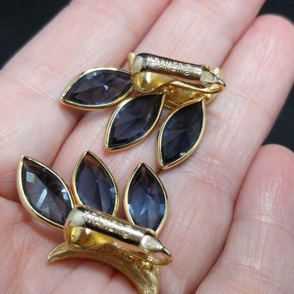 Vintage Kramer Blue & Clear Rhinestone Earrings, Gold Plated - Picture 8 of 10